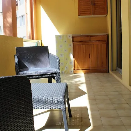 Casa de Férias Splendide T3 Rénové Avec Piscine Et Parking à 100m De La Mer, 6 Pers, Terrasse, Wifi - Fr-1-607-206 Agde