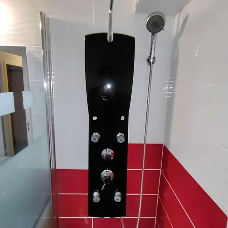 Splendide T3 Rénové Avec Piscine Et Parking à 100m De La Mer, 6 Pers, Terrasse, Wifi - Fr-1-607-206 *